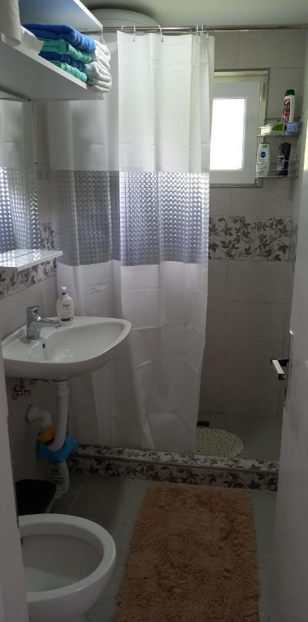 Appartamento Mala Kuca Foca Esterno foto